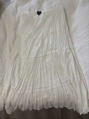 Casual White Tiered Maxi Skirt
